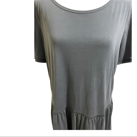 Mote modal cotton peplum style tie in back blouse. Size X-Large grey. - Picture 2 of 9